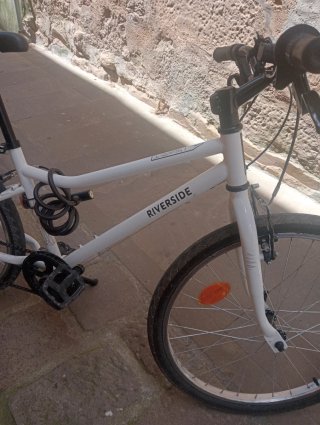 Bicicleta blanca. Solo recogidas, no se hacen envi
