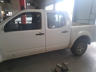Nissan Pick-up 2005. Averiado