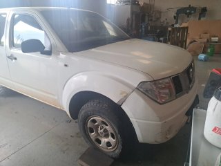 Nissan Pick-up 2005. Averiado