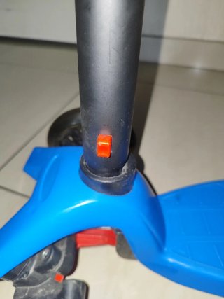 Patinete ajustable con ruedas led