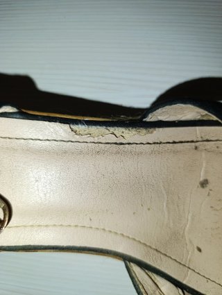 Sandalias negras de cuña