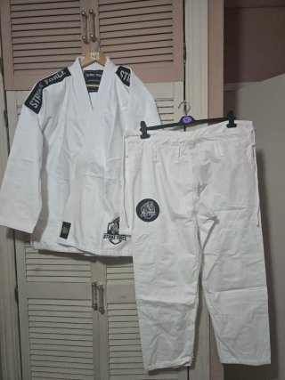 Kimono BJJ Jiu Jitsu Strike Force Negro