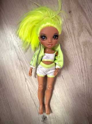 Muñeca Rainbow