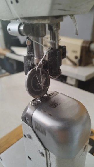 Máquina de coser GLOBAL 1971