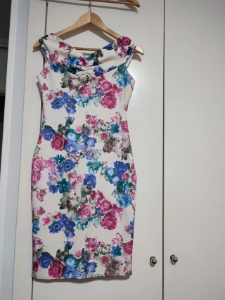 Vestido floral fiesta