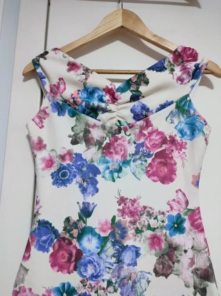 Vestido floral fiesta