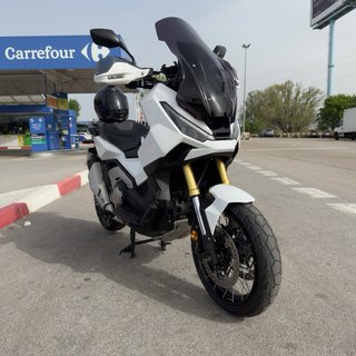 Honda X-ADV 750 Blanca 10.000 km