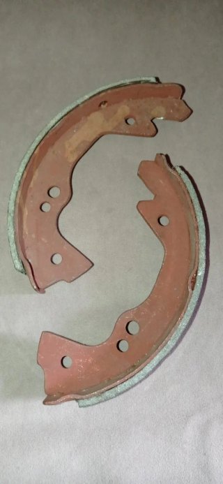 Zapatas freno SEAT 600D y SEAT 800 y 850.