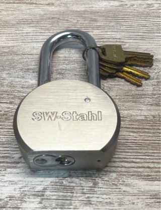 Candado seguridad PREMIUM  80mm 5 llaves SW STAHL