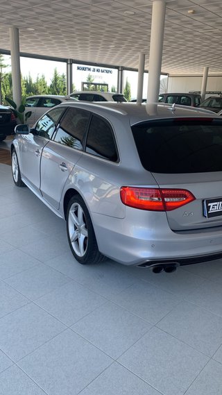 Audi A4 Avant 2.0 TDI 150CV multitron S line ed
