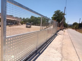 Estructura metálica, cubiertas metálicas.