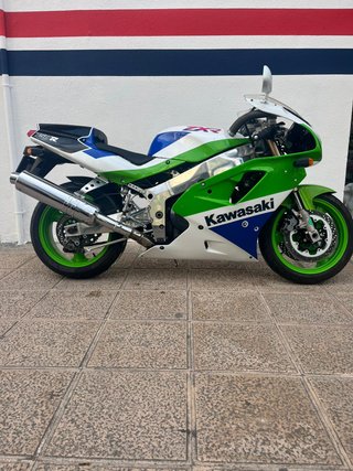 Kawasaki ZXR 750 R de segunda mano por 32.200 EUR en Valencia en
