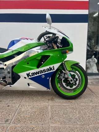 Kawasaki ZXR 750 R de segunda mano por 32.200 EUR en Valencia en
