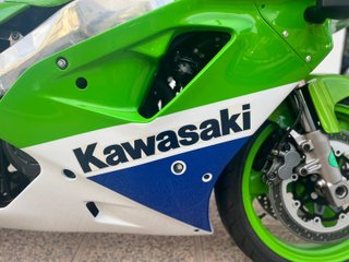 Kawasaki ZXR 750 R de segunda mano por 32.200 EUR en Valencia en