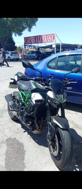 Kawasaki Z900 2025