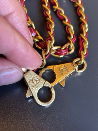 Tracolla Chanel Vintage Pelle e Catena Oro