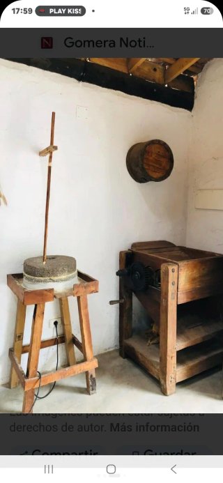 Vecchia coppia di pietre vulcaniche per mulino delle Canarie