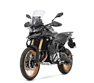 Voge 900 DSX.