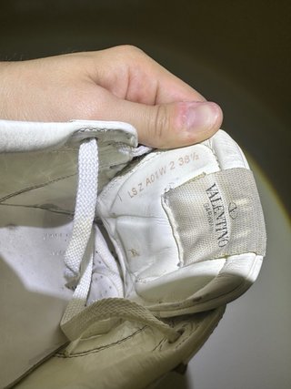 Scarpa bianche valentino con borchie