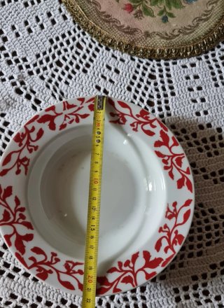 Set piatti vintage bianco rosso ceramica