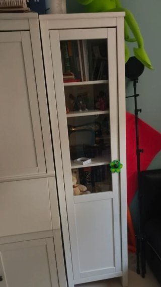 Secreter y vitrina Hemnes blanca Ikea