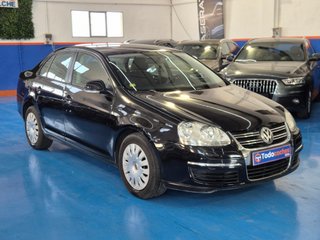 Volkswagen Jetta 1.6 102cv Edition