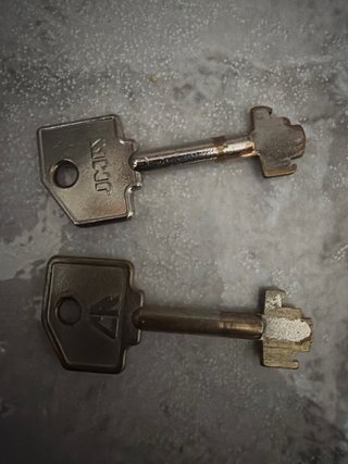 Cerradura seguridad puerta acorazada