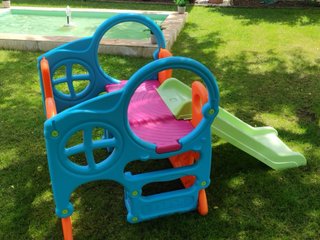Tobogán infantil multicolor