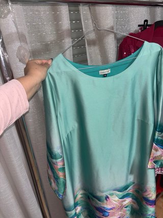 Blusa Vintage Verde y Dorada y muchhas mas