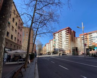R-7940331 Traspaso Bar Restaurante en Enric Granad