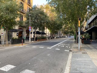 R-7940331 Traspaso Bar Restaurante en Enric Granad