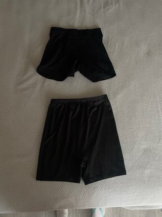 Pantalones cortos deportivos negros