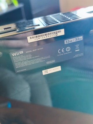 Nintendo Wii U Premium 32GB Negra+extras