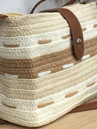 Bolso bandolera rafia tricolor