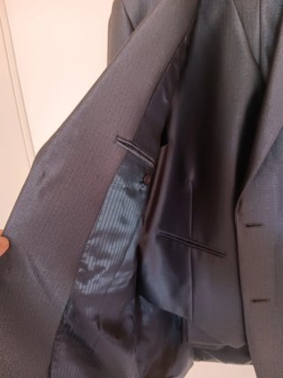Traje de caballero azul marino satinado