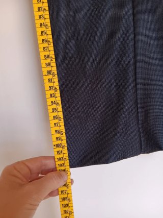 Traje de caballero azul marino satinado