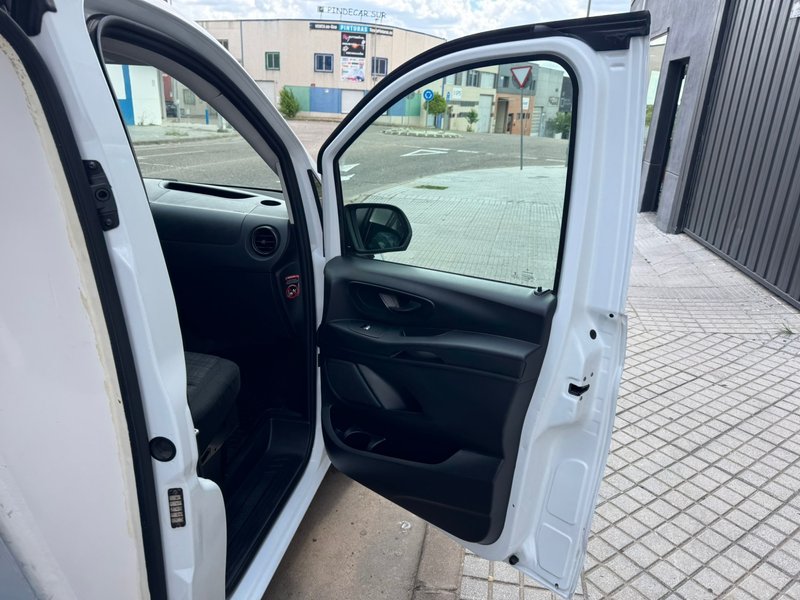 Mercedes-Benz Vito 2020, foto 26