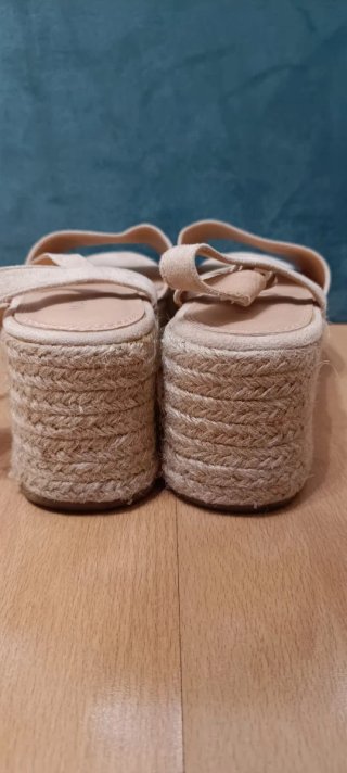 Sandalias esparto plataforma beige