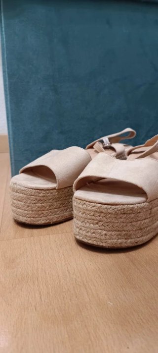 Sandalias esparto plataforma beige