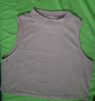 Top smanicato girocollo rosa chiaro