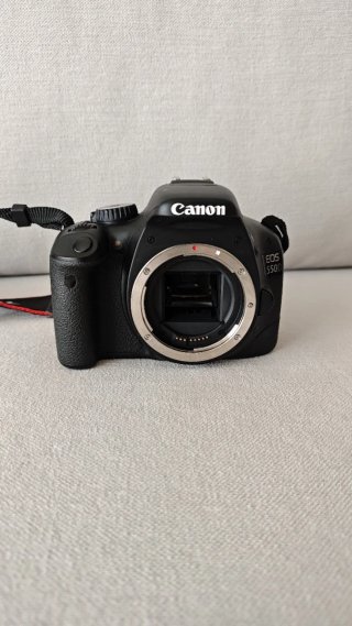 Kit Cámara Canon EOS 550D + Lente EF-S 15-85mm