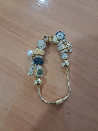 Pulsera estilo Pandora nueva con caja
