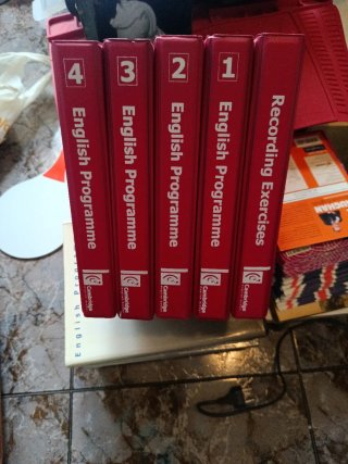 Enciclopedias de inglés antiguo en cassette