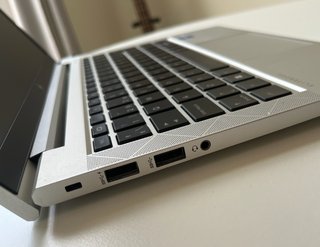 HP EliteBook 830 G8 - 8GB RAM - 238GB SSD