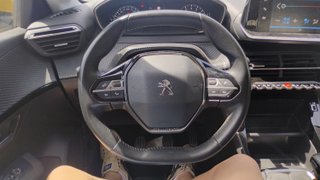 Peugeot 208 PureTech 100 Active EAT8 75 kW (100 CV)