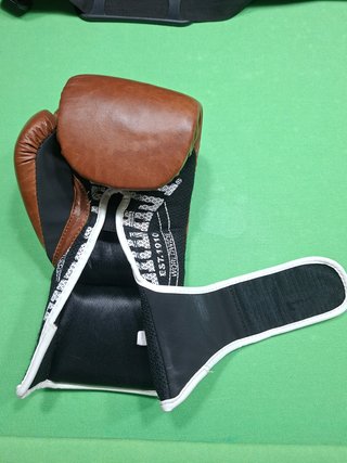 Guantes de Boxeo Everlast 1910 de 16 oz