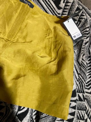 Massimo Dutti Pantalones Cortos Amarillos