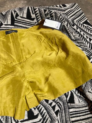 Massimo Dutti Pantalones Cortos Amarillos