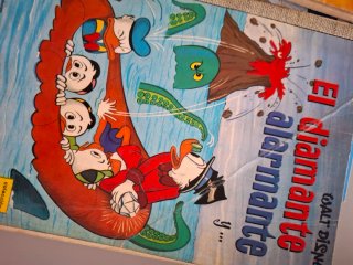 4 Cuentos / tebeo