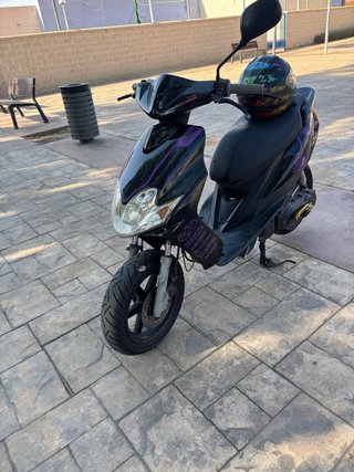 Yamaha Jog RR Negra Automática
